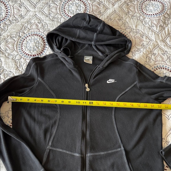 Nike Black Full-Zip Hoodie - Picture 3 of 5